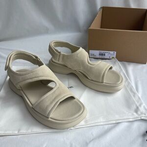 VINCE  Fresca Moonlight SANDAL US 8 Fit For 9 Suede New $285